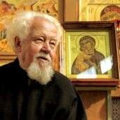 Святейший Патриарх Кирилл поздравил архидиакона Андрея Мазура с 65-летием служения в священном сане