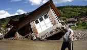 В храмах Русской Православной Церкви проходит сбор средств в помощь пострадавшим от наводнения в Сербии и Сибири