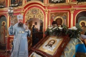 Митрополит Воскресенский Дионисий возглавил престольный праздник в честь Нерукотворенного Образа Спаса в Зачатьевском ставропигиальном монастыре г. Москвы