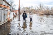 Барнаульская епархия помогает жителям подтопленных на Алтае сел