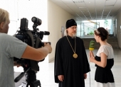 В ходе прямой телефонной линии председатель столичного Фонда поддержки строительства новых храмов архиепископ Егорьевский Марк ответил на вопросы москвичей
